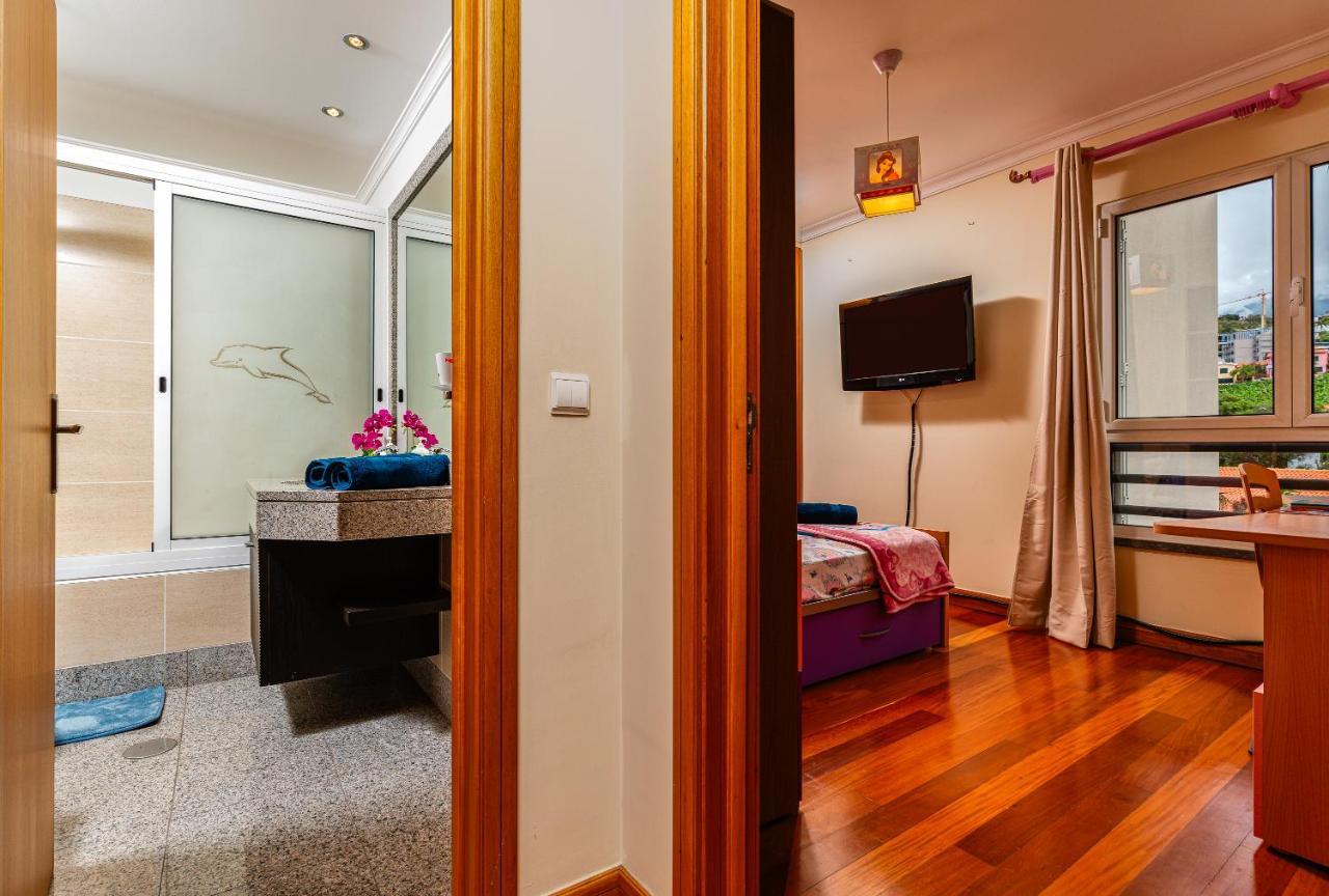 Katerina's Place - *